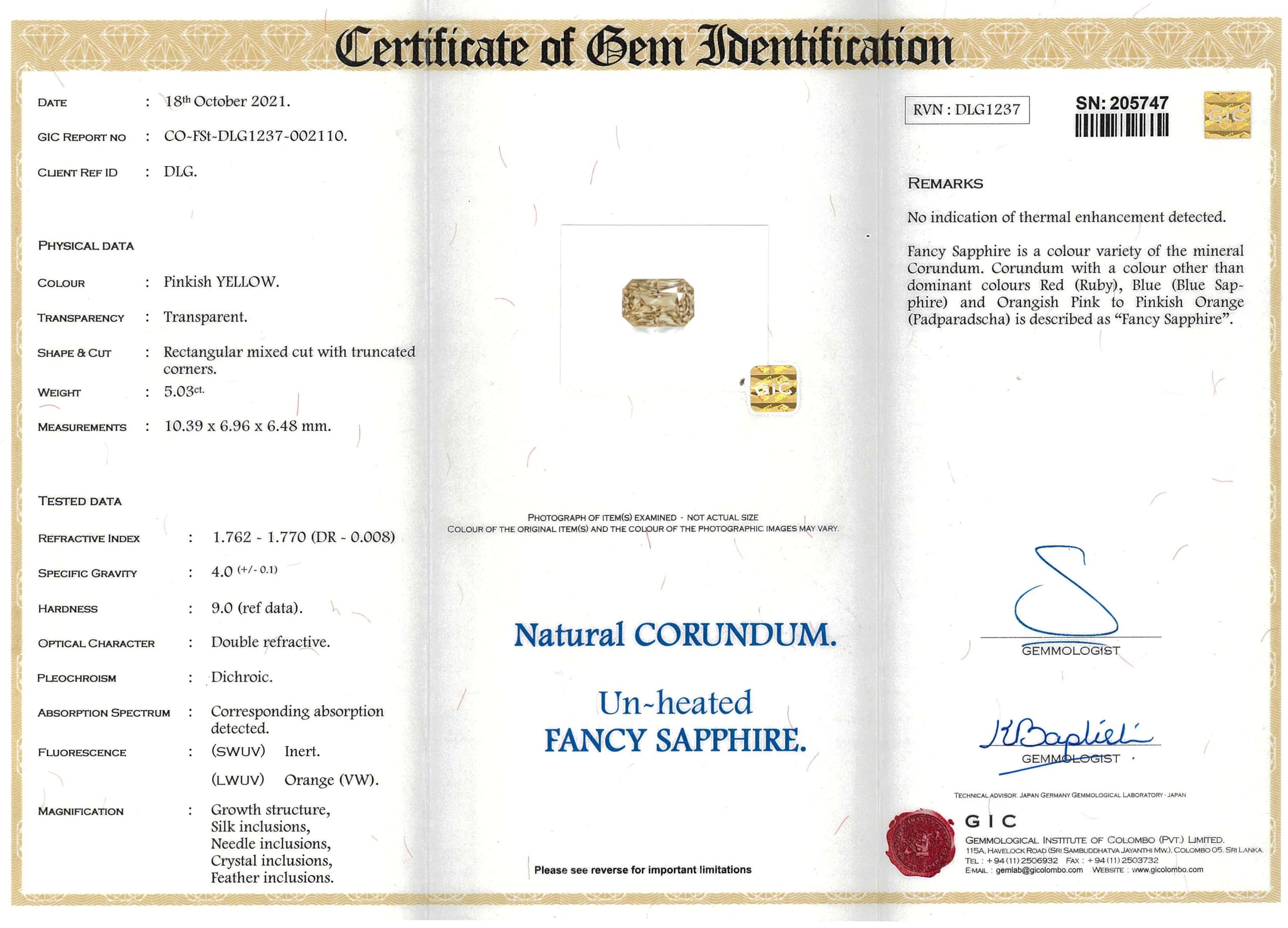 5.03 ct Champagne Peach Sapphire Radiant Cut Unheated Ceylon