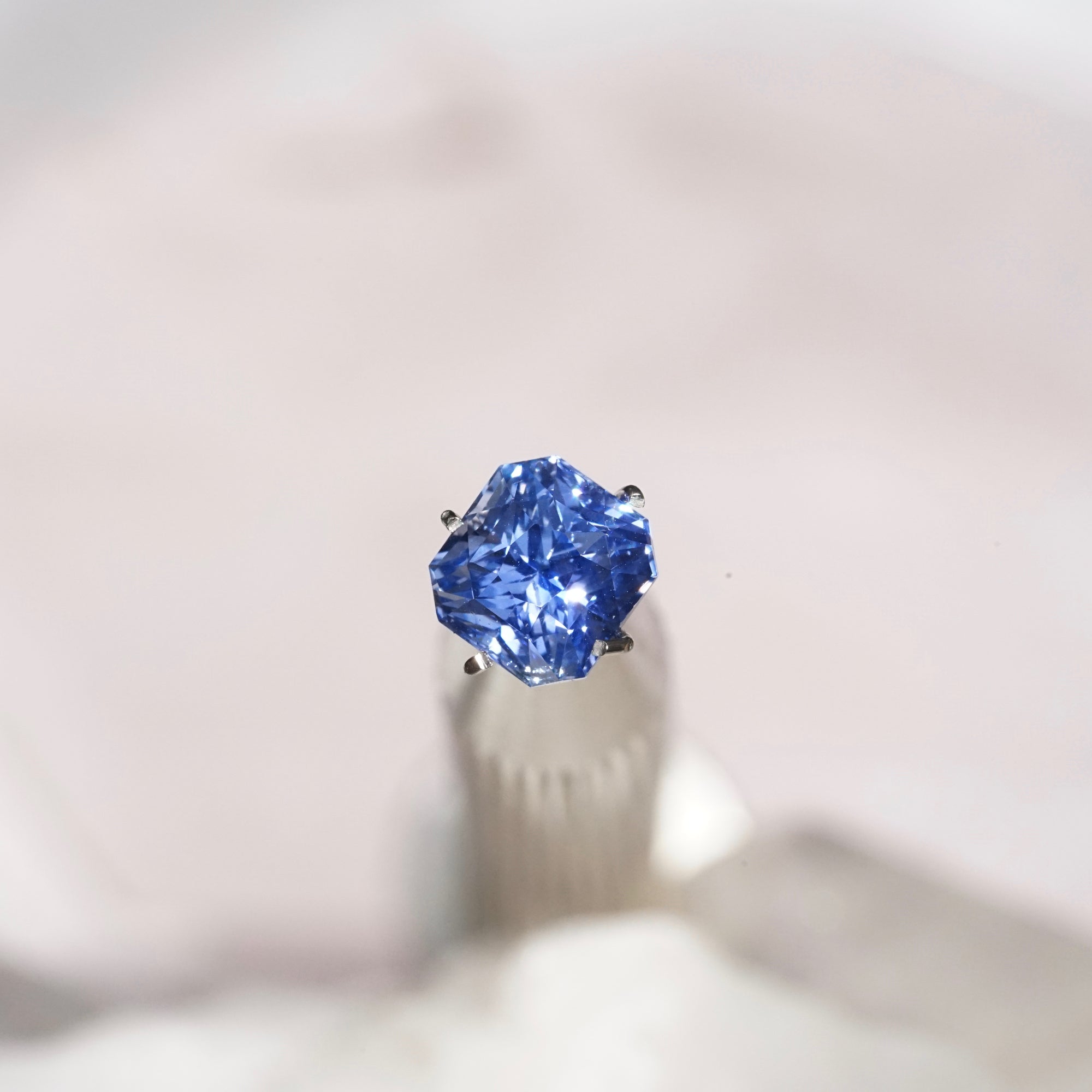 1.99 ct Cornflower Blue Sapphire Radiant Cut Unheated Sri Lanka
