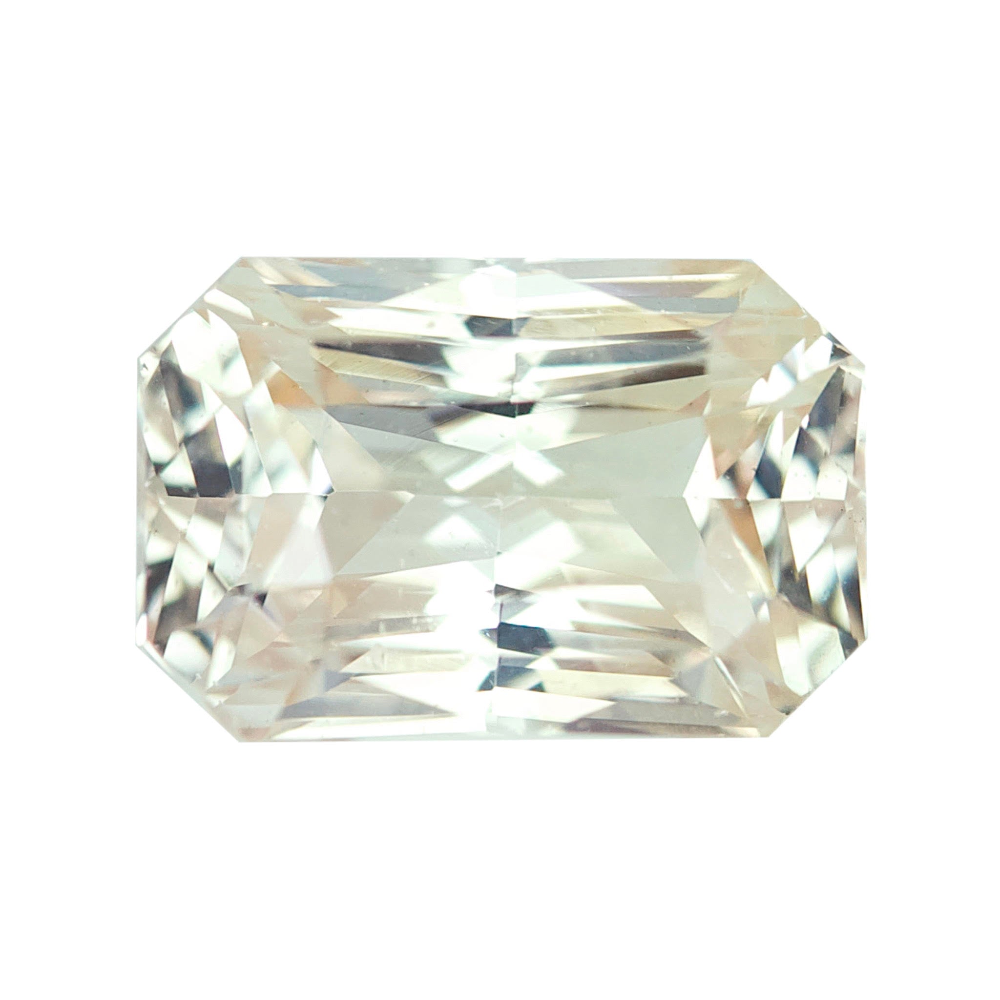 5.03 ct Champagne Peach Sapphire Radiant Cut Unheated Ceylon