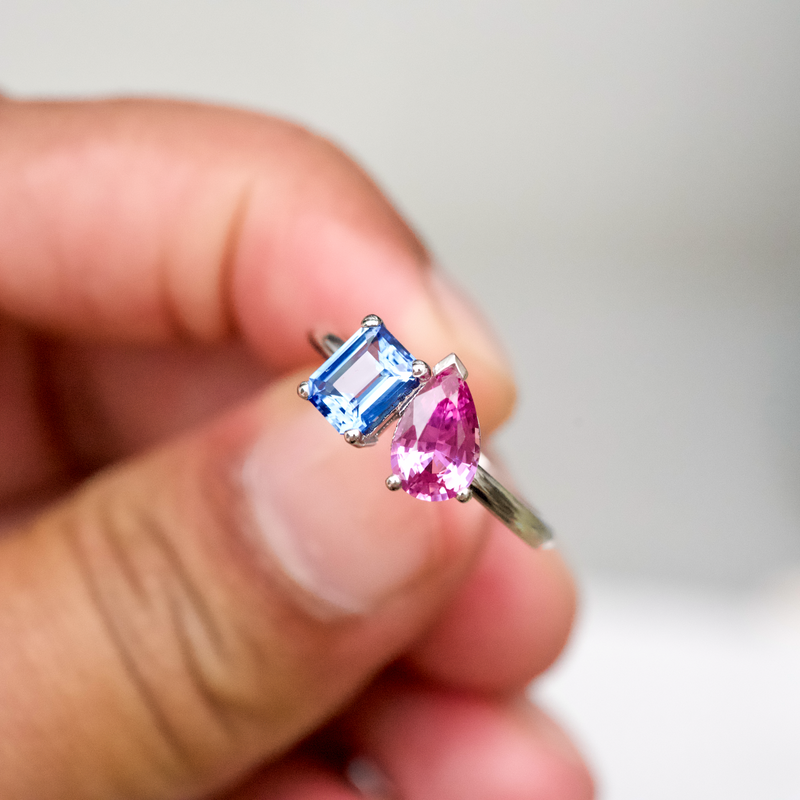 Toi-et-Moi Pink Blue Sapphire Platinum Ring