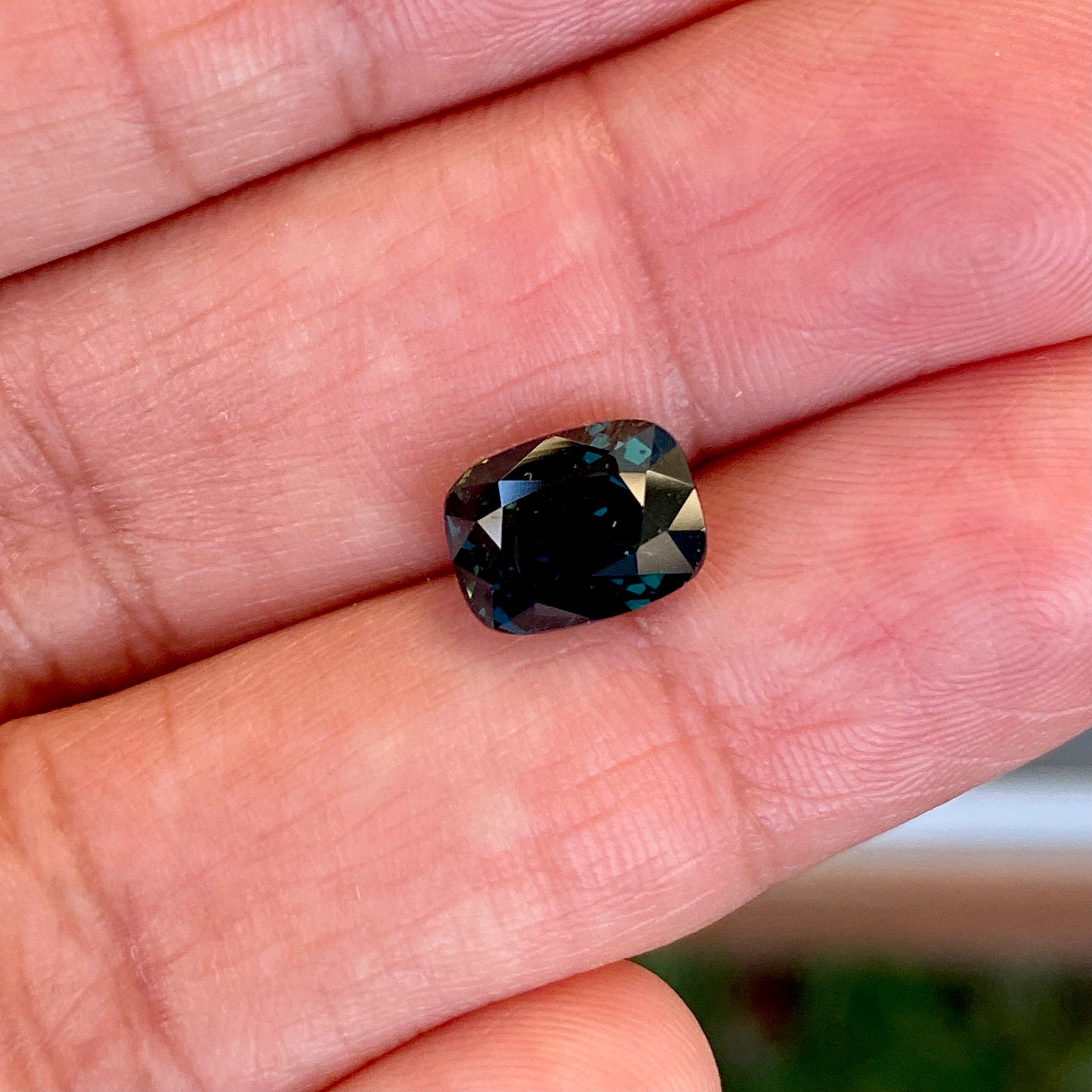3.22 ct Green Sapphire Cushion Natural Unheated Gemstones