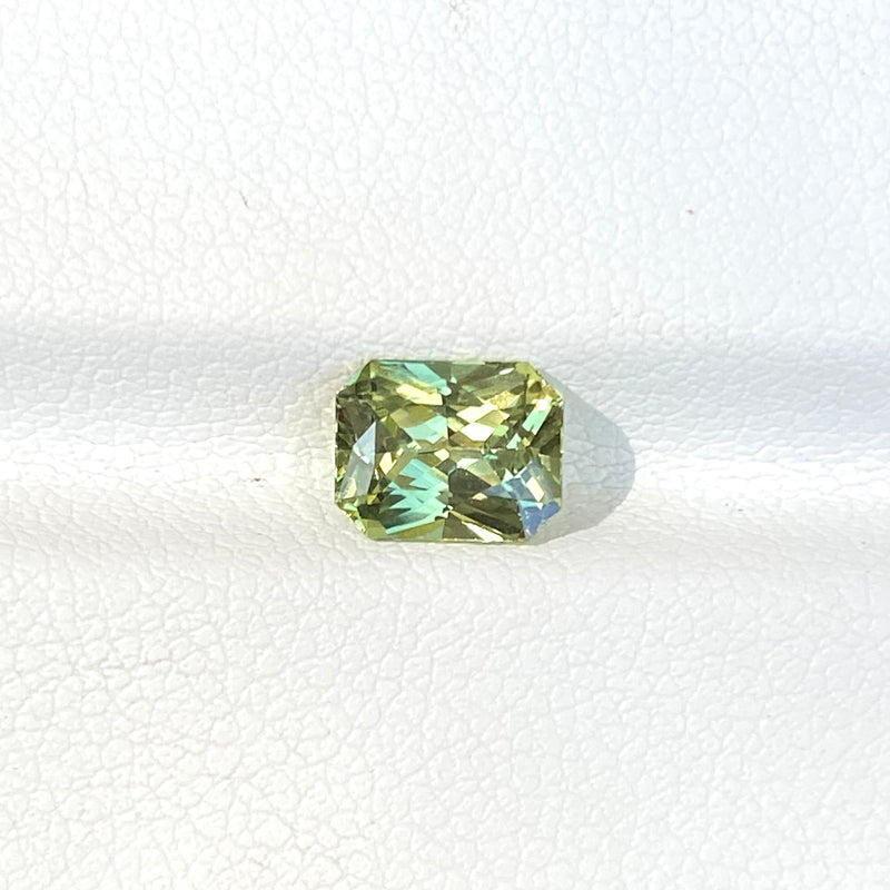 1.69 ct Mint Green Sapphire Radiant Cut Unheated