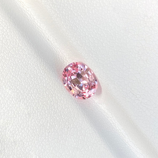 1.63 ct Peach Pink Sapphire Oval Natural Heated Ceylon