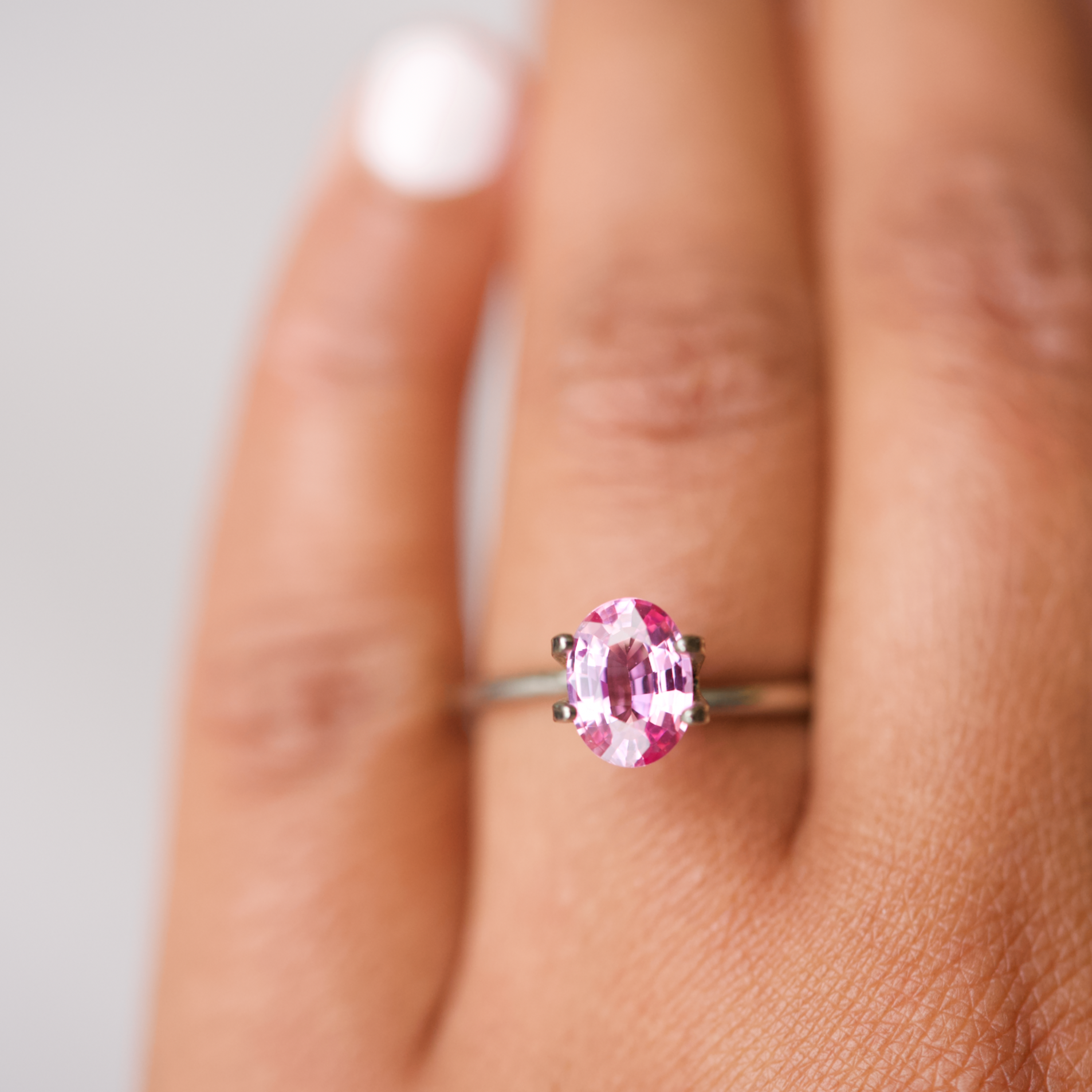1.50 ct Pink Sapphire Oval Unheated