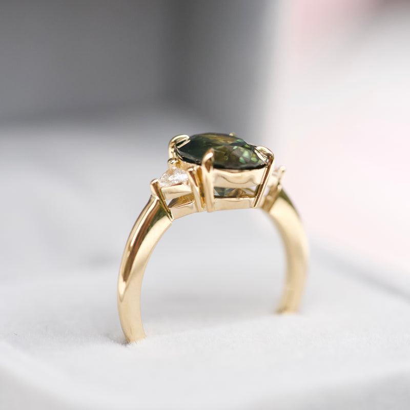 White Gold Pear Shaped Blue Green Sapphire Engagement Ring Set for Women -  gardensring